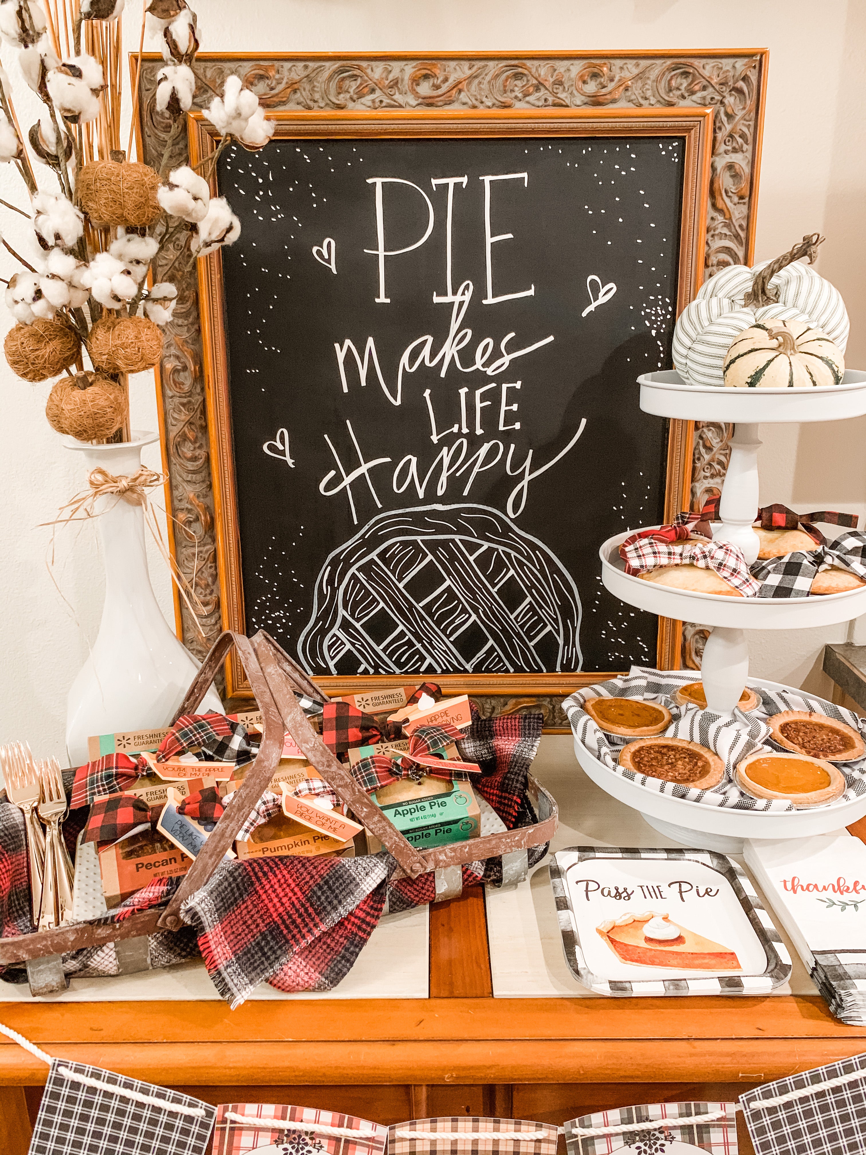 Free Printable Friendsgiving Party Collection